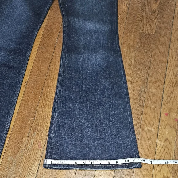 Wrangler Dark Blue Women's Flare Jeans /high-rise fierce flare/Size 6/28X32 - Picture 16 of 16